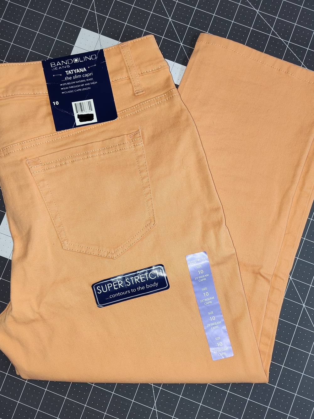 Bandolino Tatyana Slim Capri Jeans - Sweet Tangerine Size 10